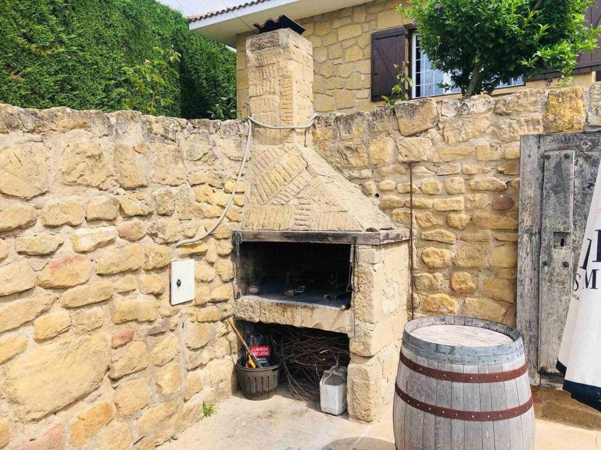 Sagastienea Villa Con Piscina Y Tenis En La Rioja サマニエゴ エクステリア 写真