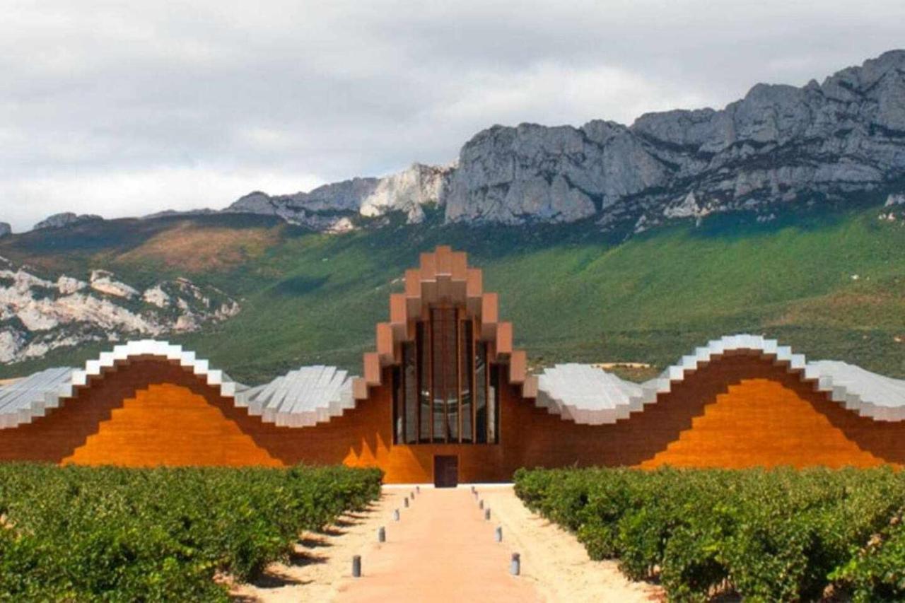 Sagastienea Villa Con Piscina Y Tenis En La Rioja サマニエゴ エクステリア 写真
